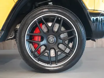 MERCEDES-BENZ G 63 AMG  DISTRONIC  Burmester® 3D  AMG Driver