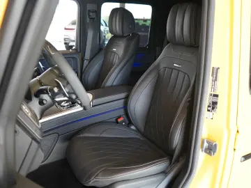 MERCEDES-BENZ G 63 AMG  DISTRONIC  Burmester® 3D  AMG Driver
