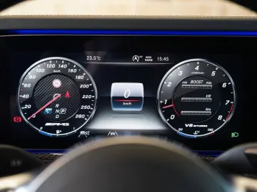 MERCEDES-BENZ G 63 AMG  DISTRONIC  Burmester® 3D  AMG Driver