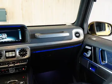 MERCEDES-BENZ G 63 AMG  DISTRONIC  Burmester® 3D  AMG Driver