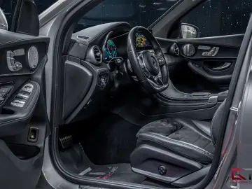 MERCEDES-BENZ GLC 300 de 4M AMG Pano Burm ACC Matrix Cockpit
