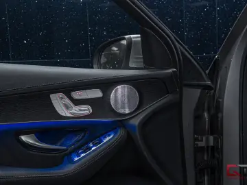 MERCEDES-BENZ GLC 300 de 4M AMG Pano Burm ACC Matrix Cockpit