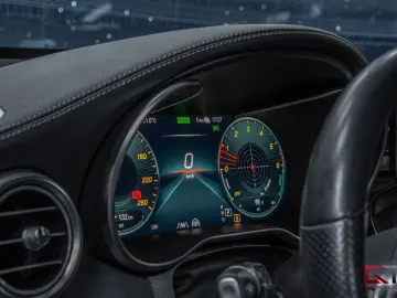 MERCEDES-BENZ GLC 300 de 4M AMG Pano Burm ACC Matrix Cockpit