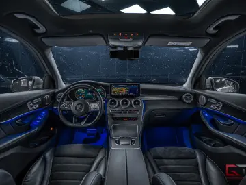 MERCEDES-BENZ GLC 300 de 4M AMG Pano Burm ACC Matrix Cockpit