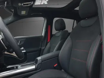 MERCEDES-BENZ GLA 35 AMG 4M NIGHT PANO AHK HUD MEMORY