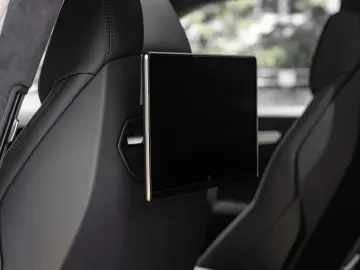 LAMBORGHINI URUS S  AKRAPOVIC VOLLCARBON 23  PANO B&O