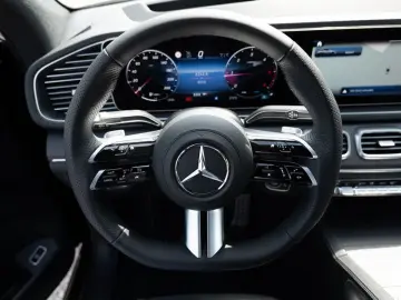 MERCEDES-BENZ GLE 300d 4M Coupe AMG-Sport Pano Burm AHK HUD