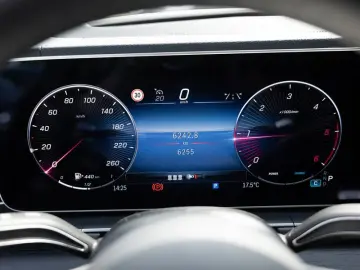MERCEDES-BENZ GLE 300d 4M Coupe AMG-Sport Pano Burm AHK HUD