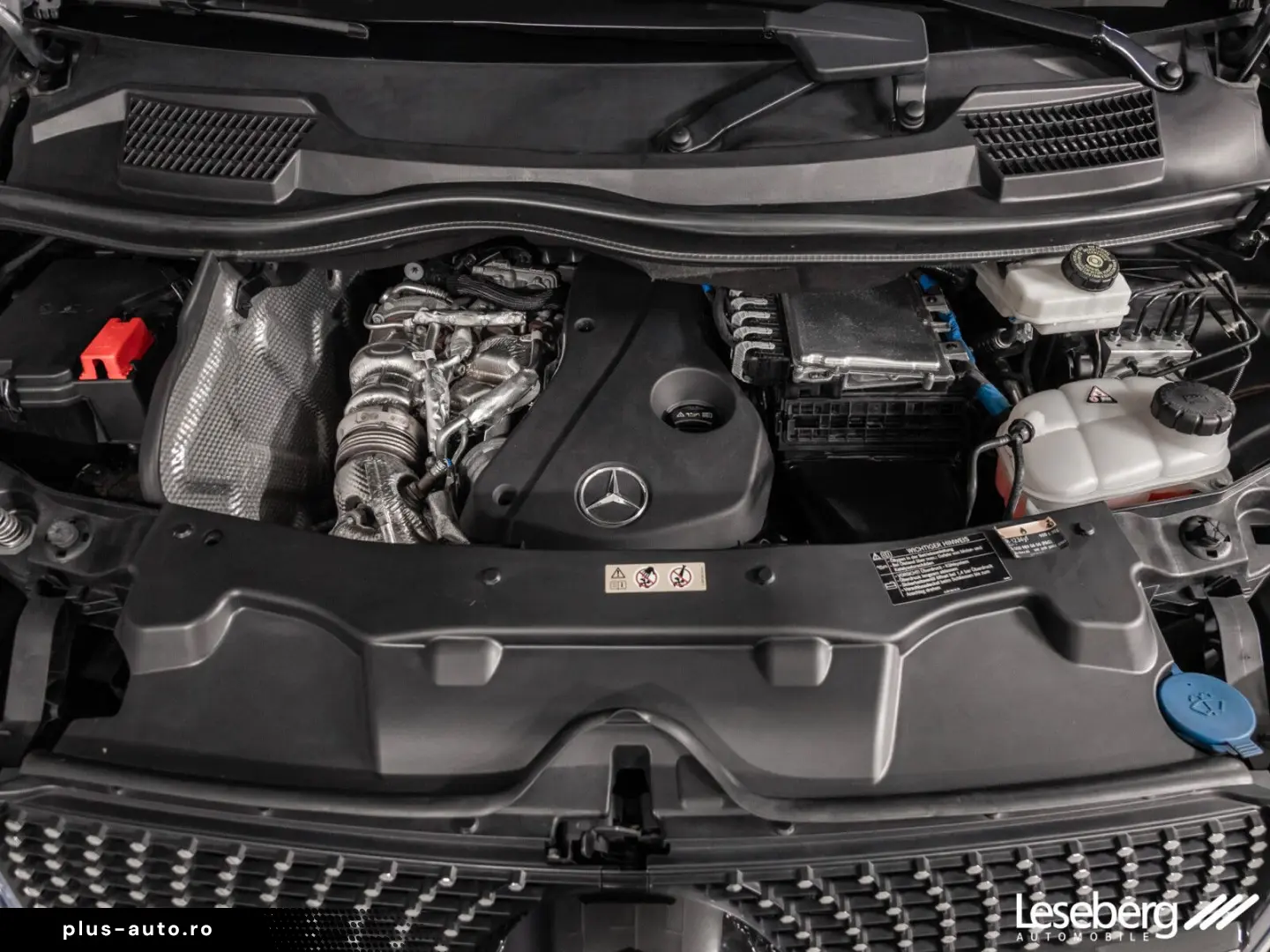 MERCEDES-BENZ V-Class 2022 — imagine 8
