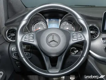 MERCEDES-BENZ V 300 d Edition L AMG 8 Sitze LED Airmatic AHK