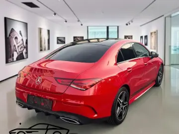 MERCEDES-BENZ CLA 200  AMG Line Night Paket