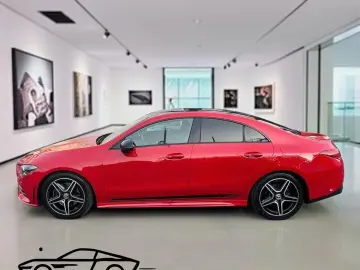 MERCEDES-BENZ CLA 200  AMG Line Night Paket
