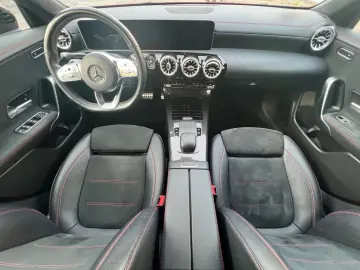MERCEDES-BENZ CLA 200  AMG Line Night Paket