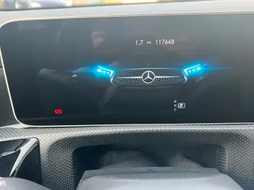 MERCEDES-BENZ CLA 200  AMG Line Night Paket