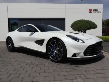 ASTON MARTIN Vanquish V12 by  Q  full CARBON