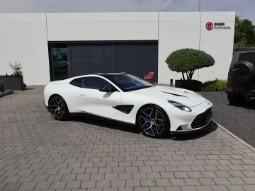 ASTON MARTIN Vanquish V12 by  Q  full CARBON