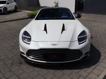 ASTON MARTIN Vanquish V12 by  Q  full CARBON