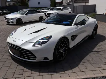 ASTON MARTIN Vanquish V12 by  Q  full CARBON