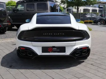 ASTON MARTIN Vanquish V12 by  Q  full CARBON