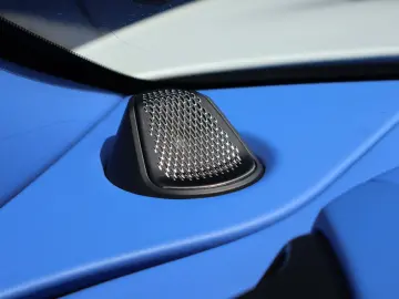 ASTON MARTIN Vanquish V12 by  Q  full CARBON
