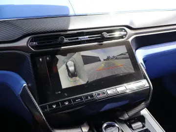 ASTON MARTIN Vanquish V12 by  Q  full CARBON