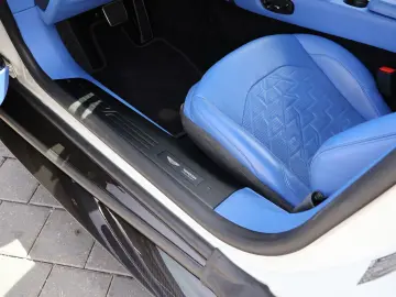 ASTON MARTIN Vanquish V12 by  Q  full CARBON
