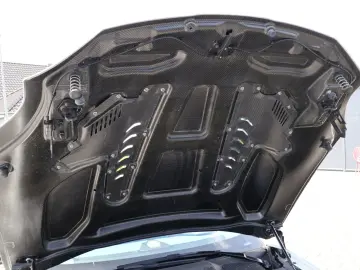 ASTON MARTIN Vanquish V12 by  Q  full CARBON