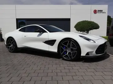 ASTON MARTIN Vanquish V12 by  Q  full CARBON