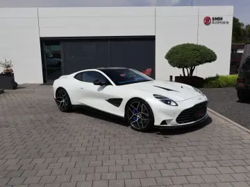 ASTON MARTIN Vanquish V12 by  Q  full CARBON