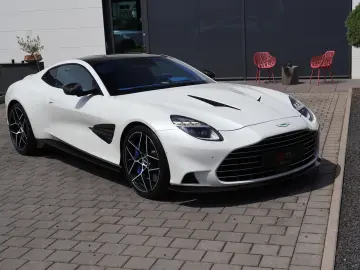 ASTON MARTIN Vanquish V12 by  Q  full CARBON