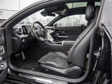 MERCEDES-BENZ CLE 450 4M AMG Sport Premium LED Pano SHD Kam