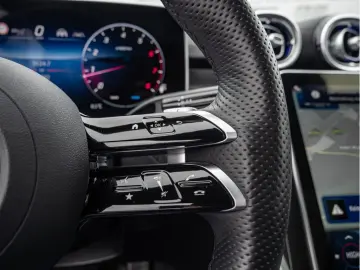 MERCEDES-BENZ CLE 450 4M AMG Sport Premium LED Pano SHD Kam