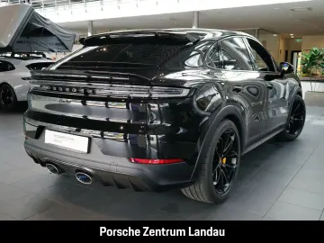 PORSCHE Cayenne Turbo E-Hybrid Coupe mit GT-Paket PDCC