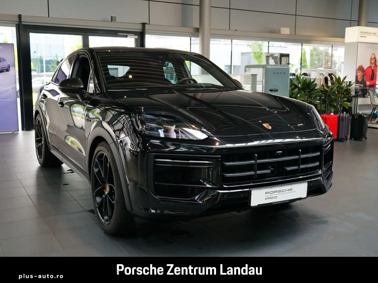 PORSCHE Cayenne Turbo E-Hybrid Coupe mit GT-Paket PDCC