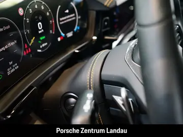 PORSCHE Cayenne Turbo E-Hybrid Coupe mit GT-Paket PDCC