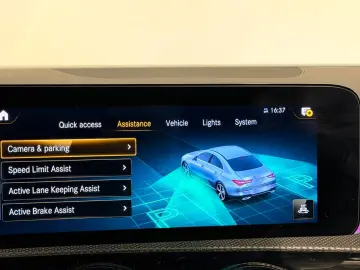 MERCEDES-BENZ CLA 180d AMG Line Night Pack