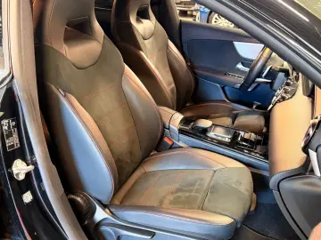 MERCEDES-BENZ CLA 180d AMG Line Night Pack