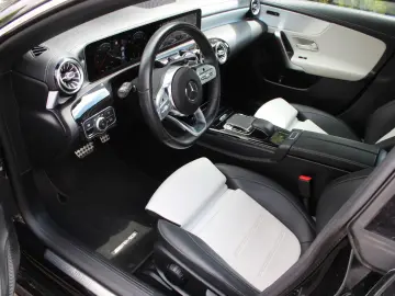 MERCEDES-BENZ CLA 200 AMG LED PDC KAMERA NAVI