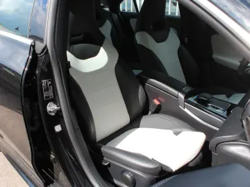 MERCEDES-BENZ CLA 200 AMG LED PDC KAMERA NAVI