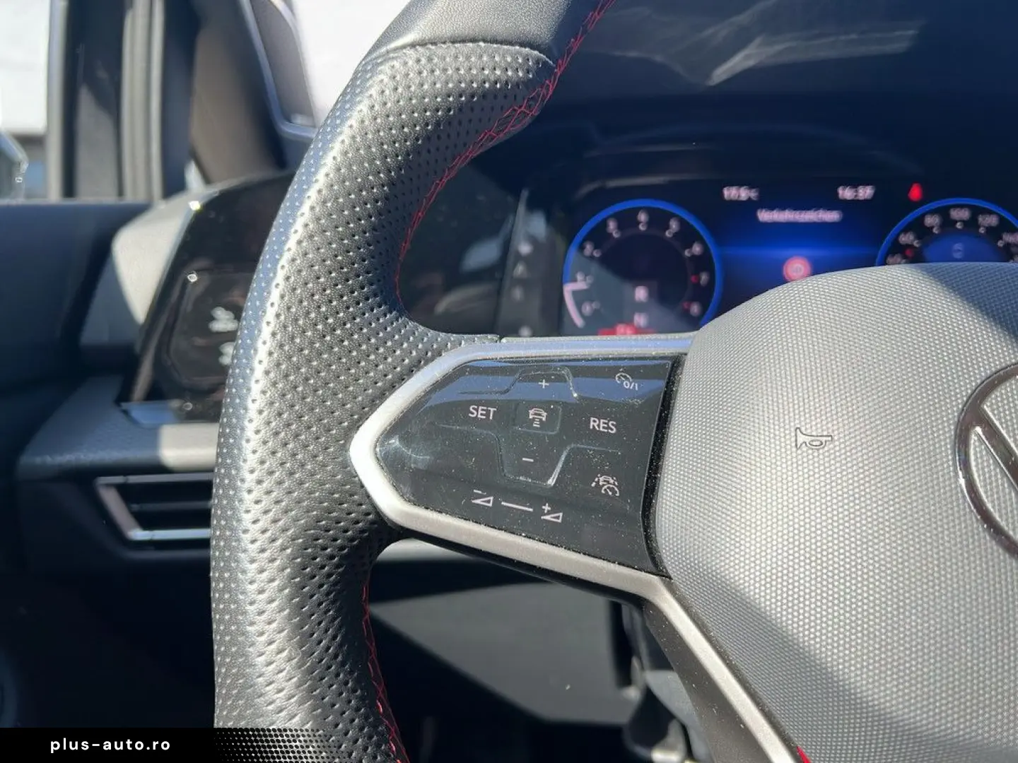 VW Golf VIII 2.0 TSI GTI Clubsport H K Akrapovic