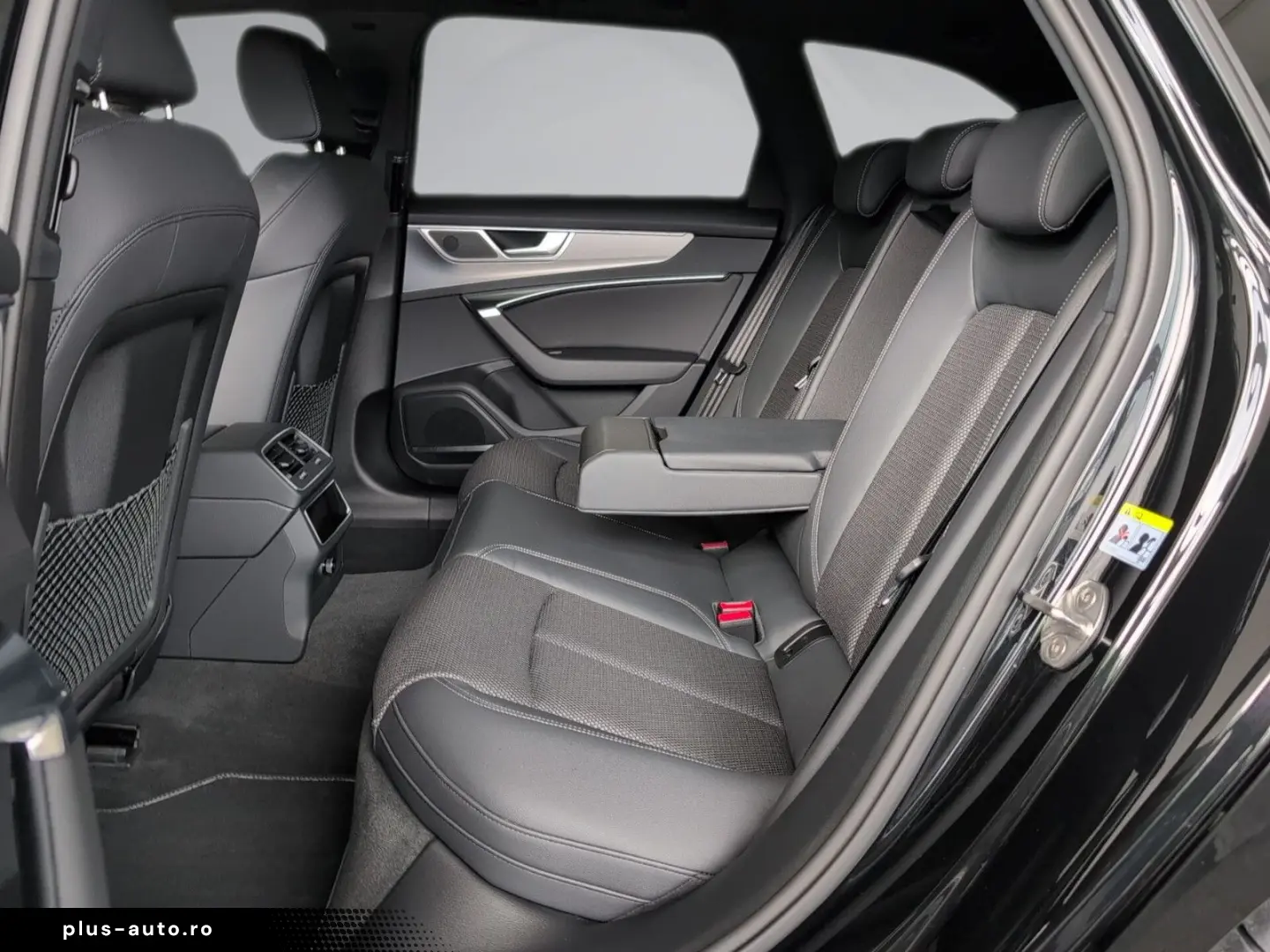 AUDI A6 55 TFSI e S-Line BLACK Matrix 21  AHK