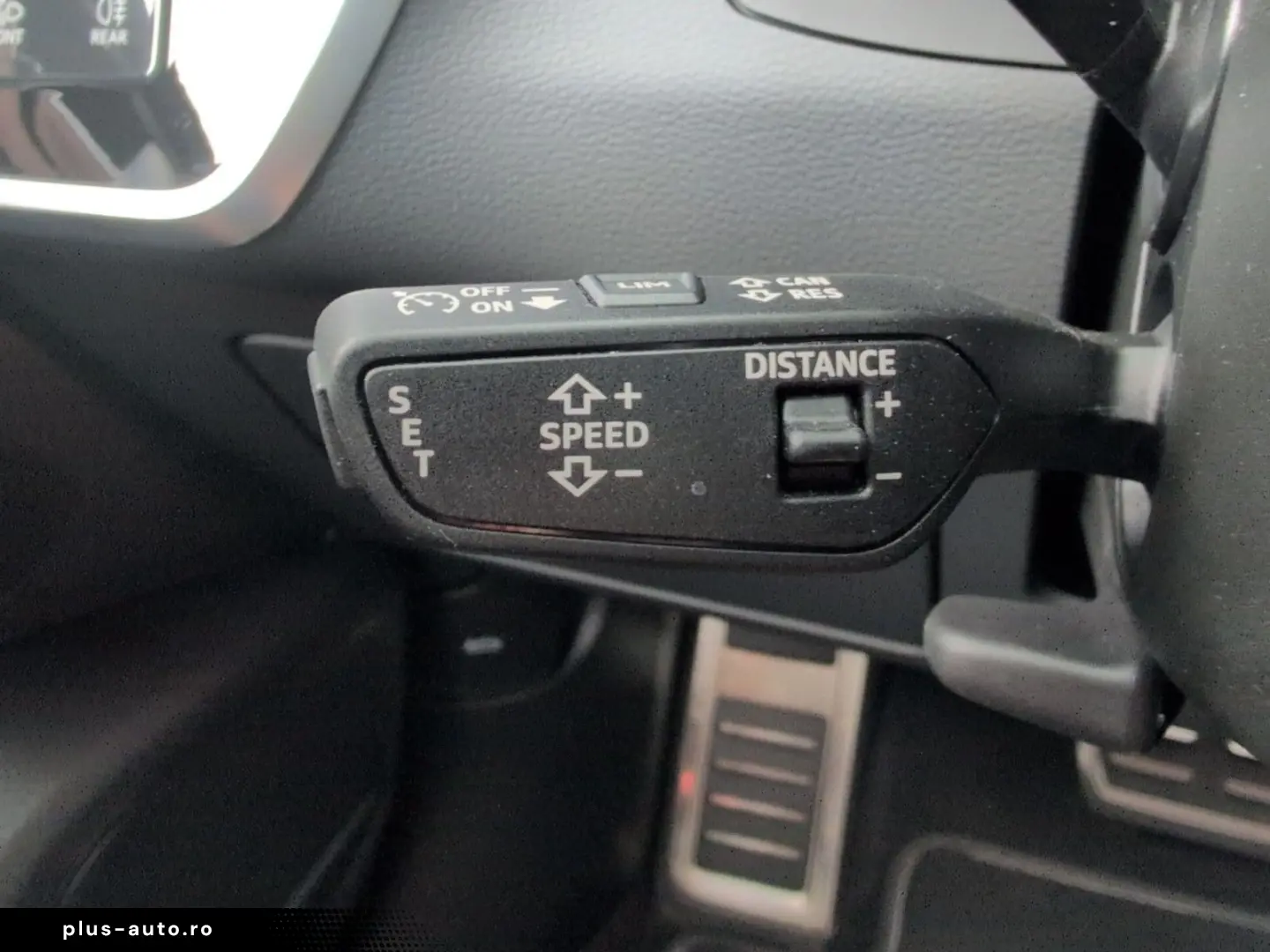 AUDI A6 55 TFSI e S-Line BLACK Matrix 21  AHK