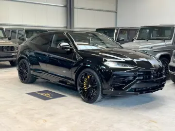 Lamborghini Urus URUS SE B&O 3D AKRAPOVIC