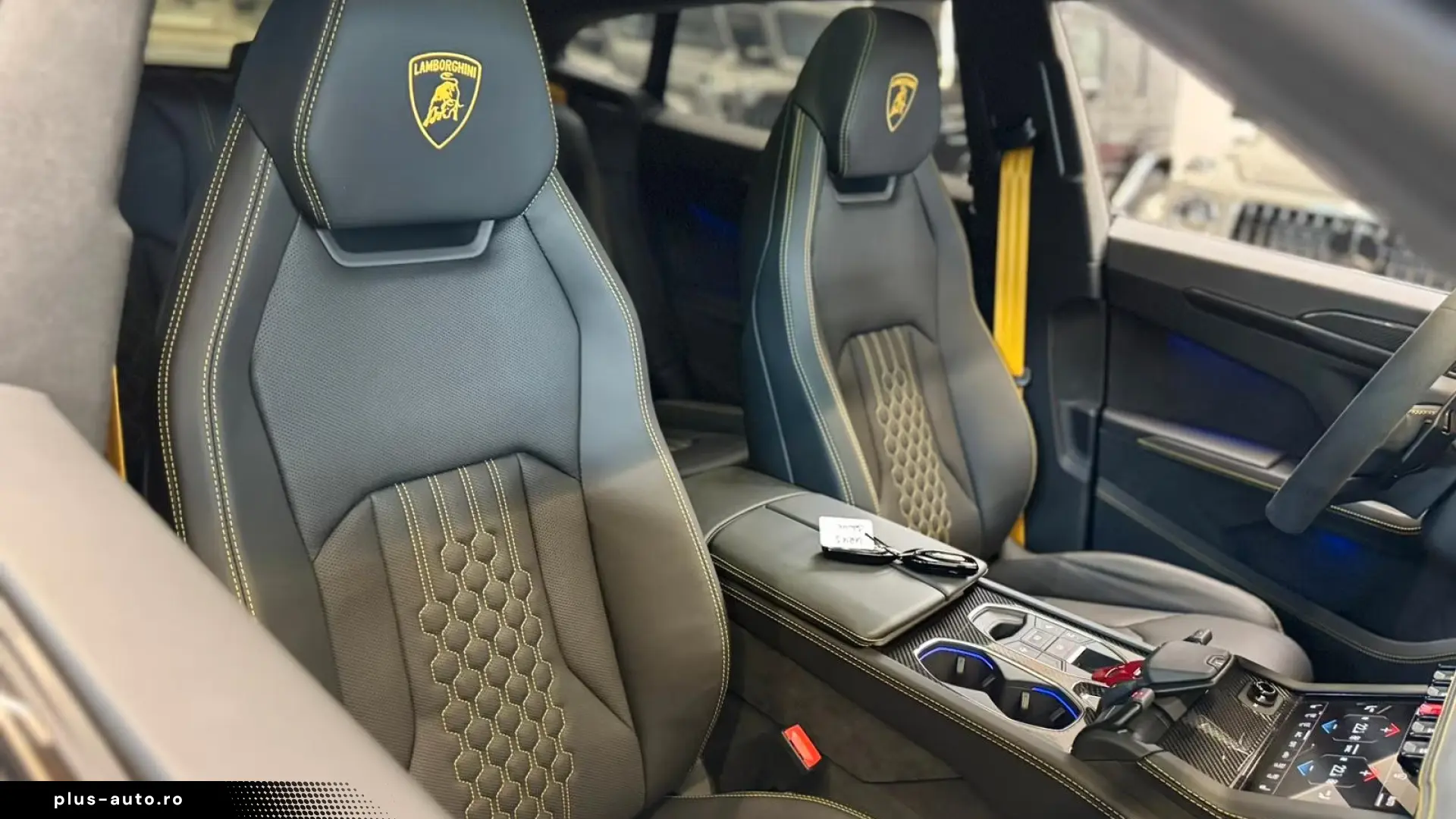 LAMBORGHINI URUS 2026 — imagine 13