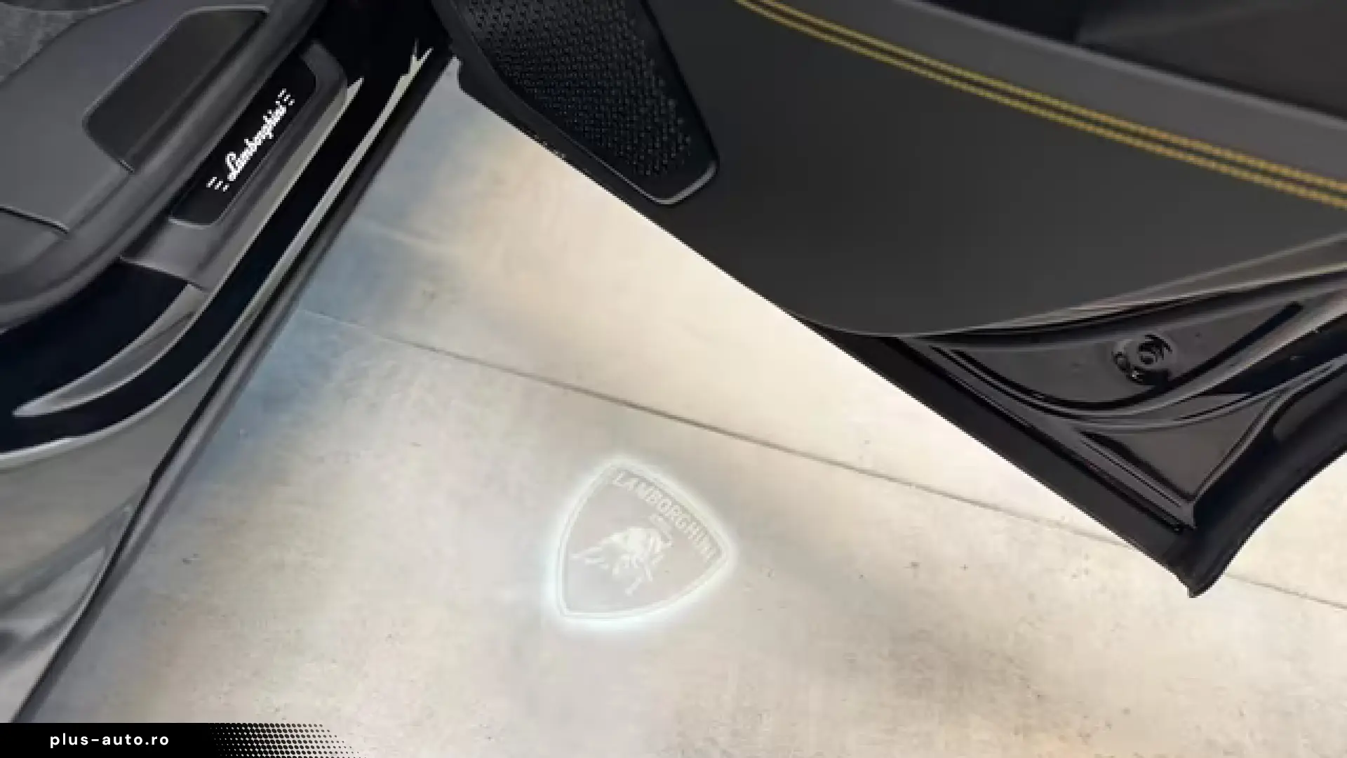 LAMBORGHINI URUS 2026 — imagine 18