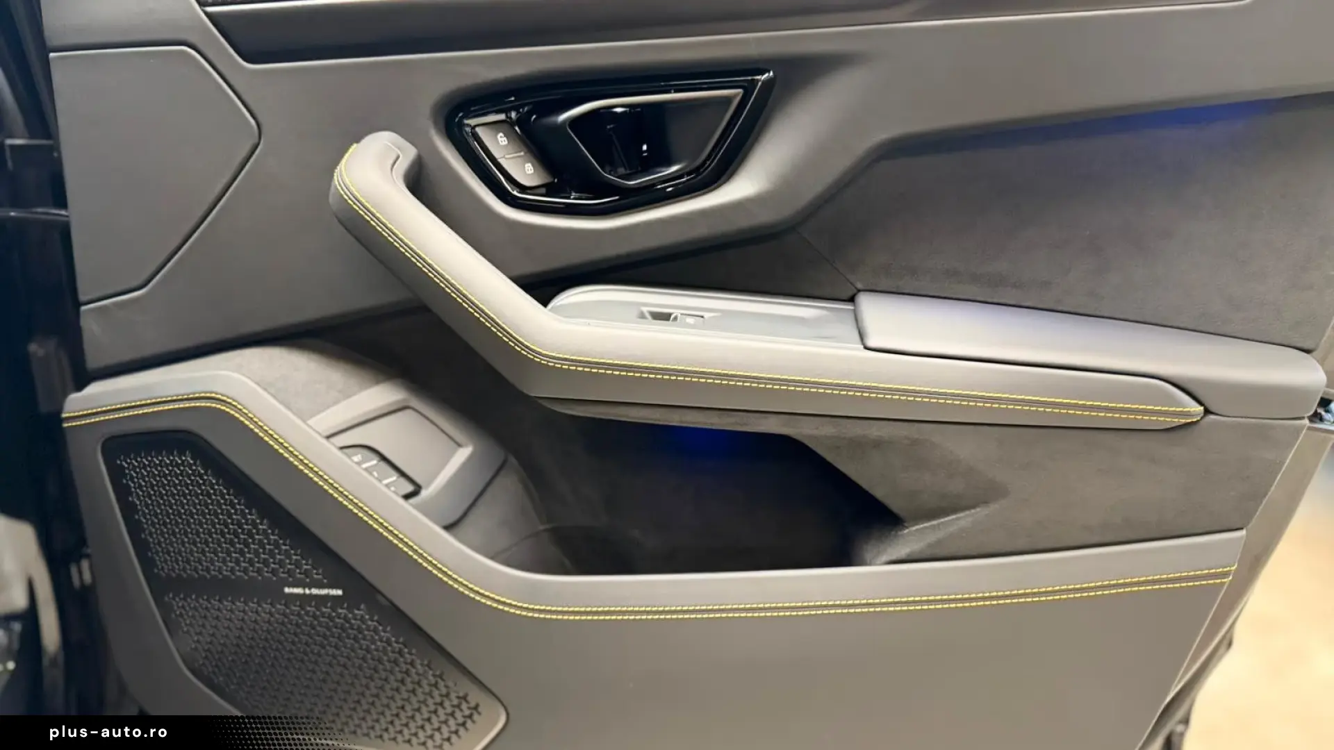 LAMBORGHINI URUS 2026 — imagine 23