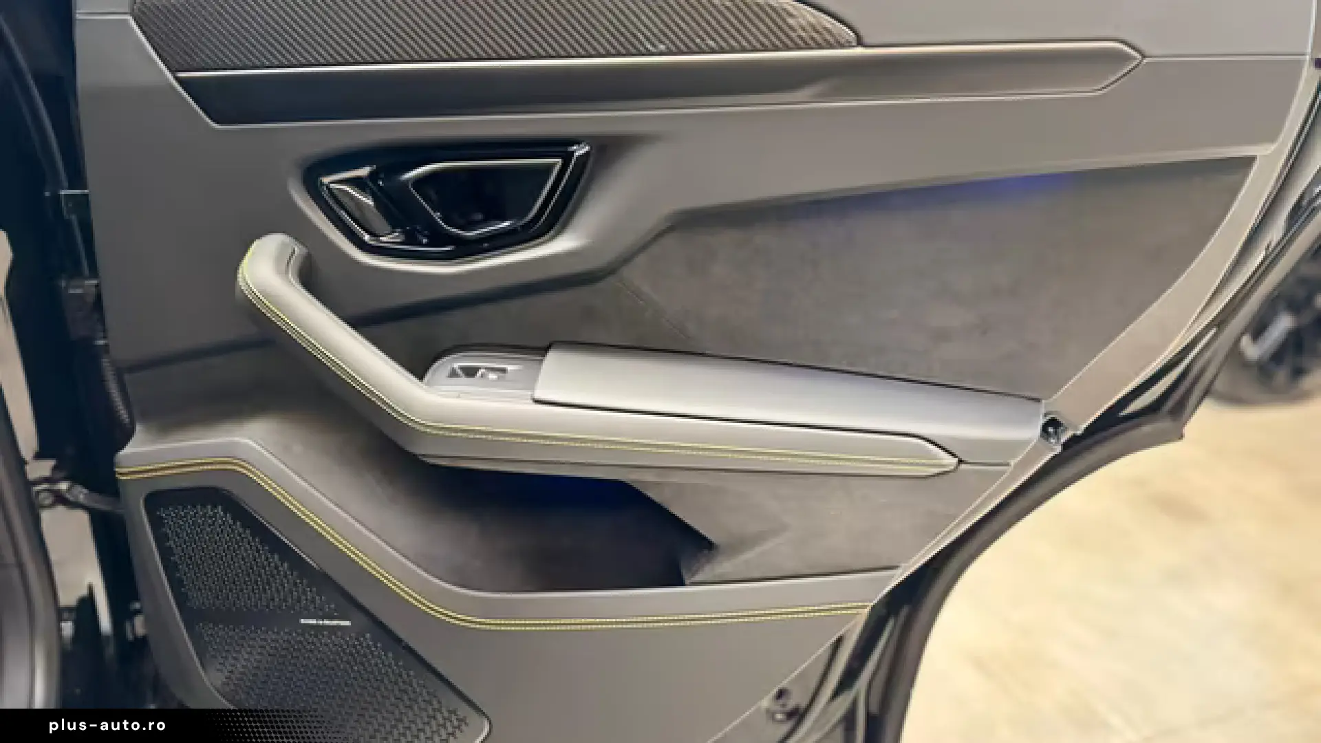 LAMBORGHINI URUS 2026 — imagine 24