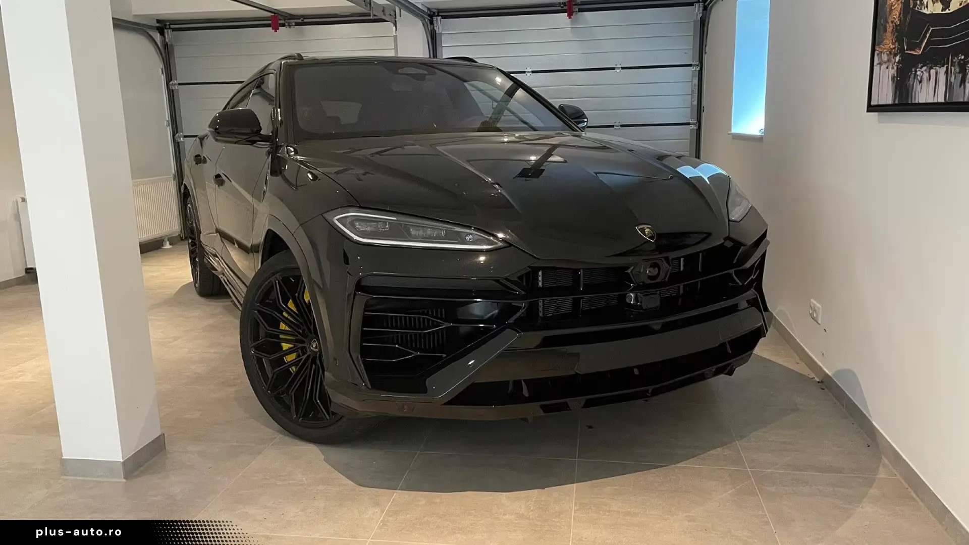 LAMBORGHINI URUS 2026