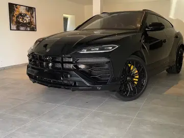 Lamborghini Urus SE MASSAGE B&O 23  PANO