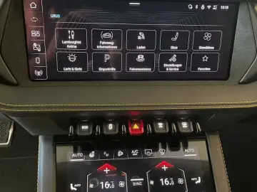 Lamborghini Urus SE MASSAGE B&O 23  PANO